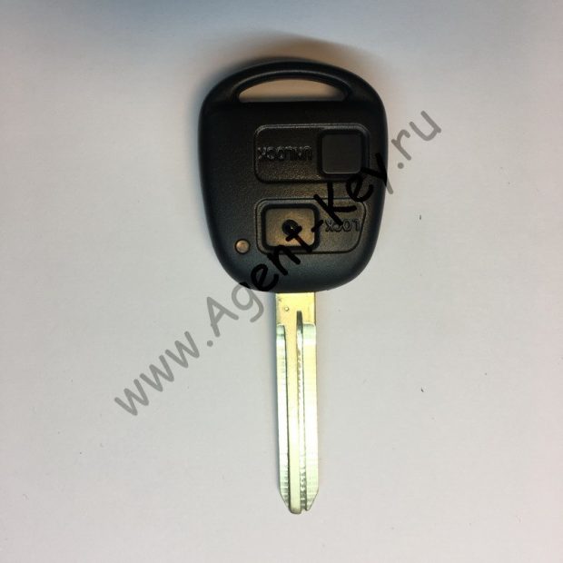 Toyota Camry, ключ 3 кнопки