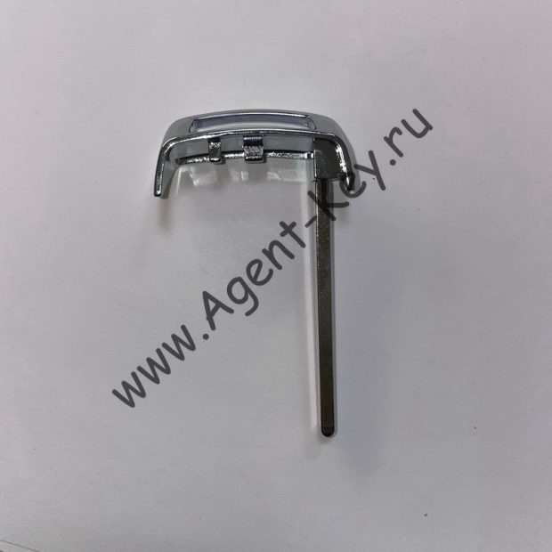 Вставка смарт ключа Geely