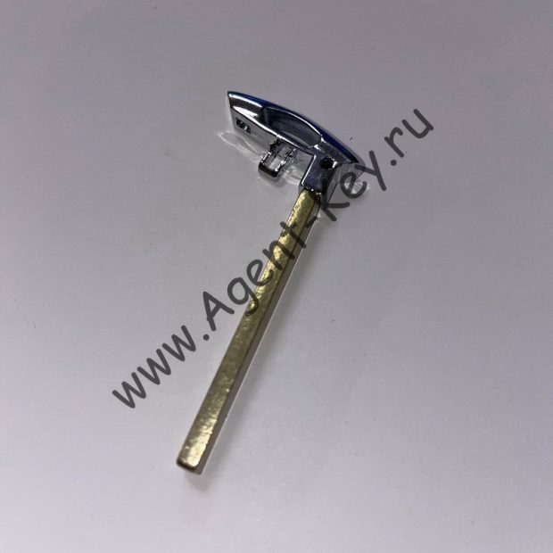 Вставка смарт ключа Geely